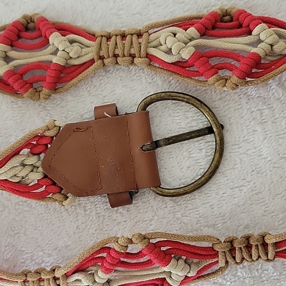 Vintage Boho 70's Macrame Belts. One With Beads And Tie Close, One Has A Buckle - Picture 11 of 16